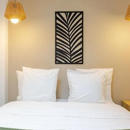 Les Des Forges Apartment *
