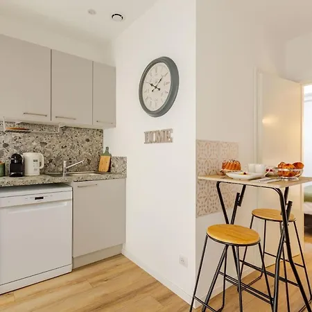 Les Des Forges Apartment *