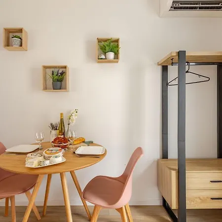 Les Des Forges Apartment *